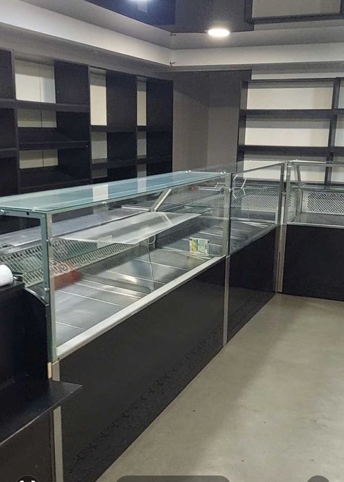 Холодильна вітрина