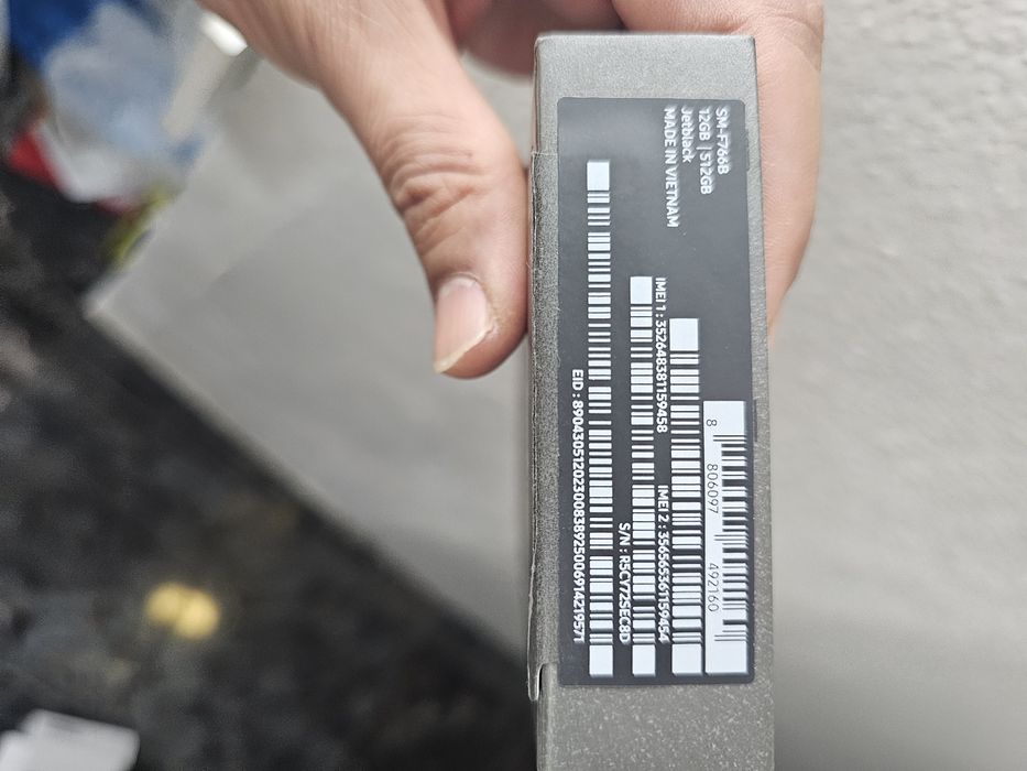 Samsung galaxy Zflip 7 ..512gb