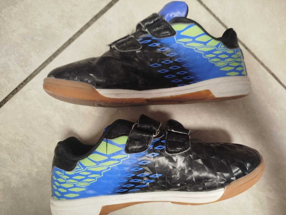 Halówki rozmiar 31 / adidasy / buty do piłki nożnej