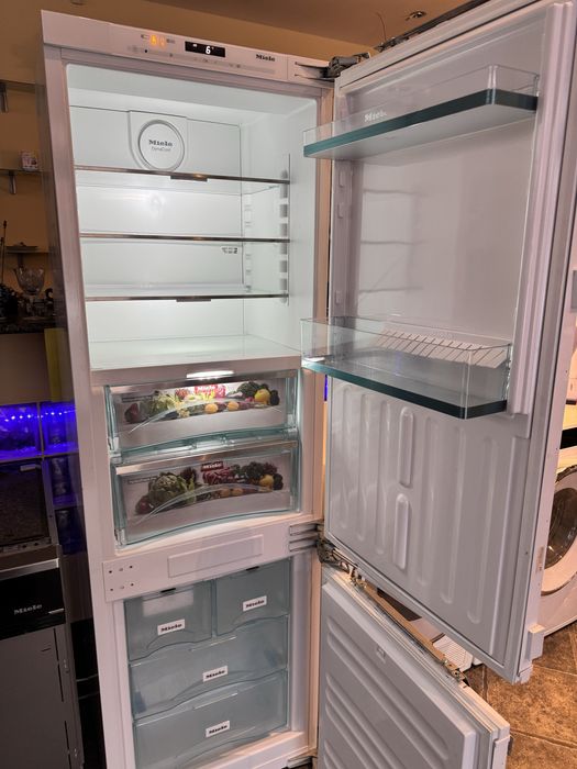Lodówka Miele z IceMaker i PerfectFresh Pro do zabudowy stan idealny
