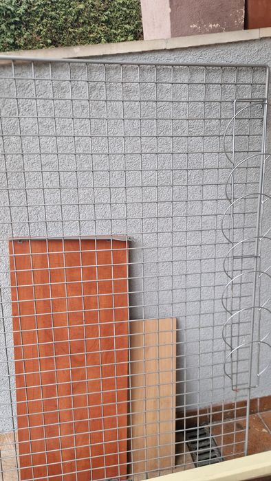 Sprzedam szyny i kraty sklepowe