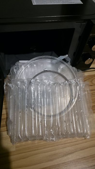 Sharp YC-MS01E – mikrofalówka 20 l, stan jak nowy