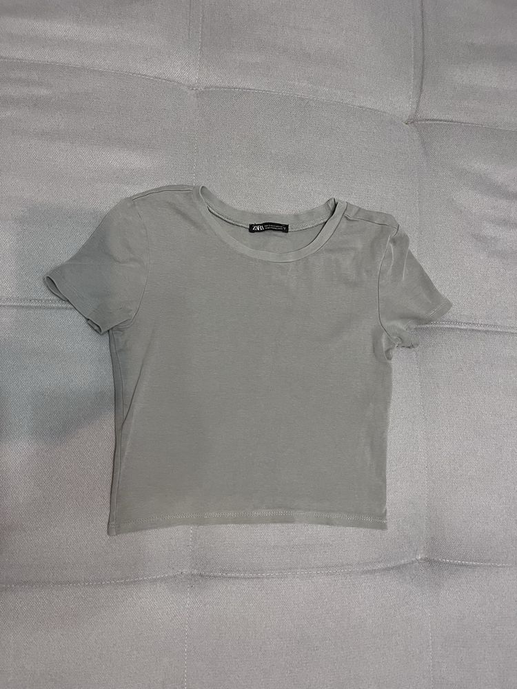 Топ жіночий ZARA в ідеальному стані розмір S