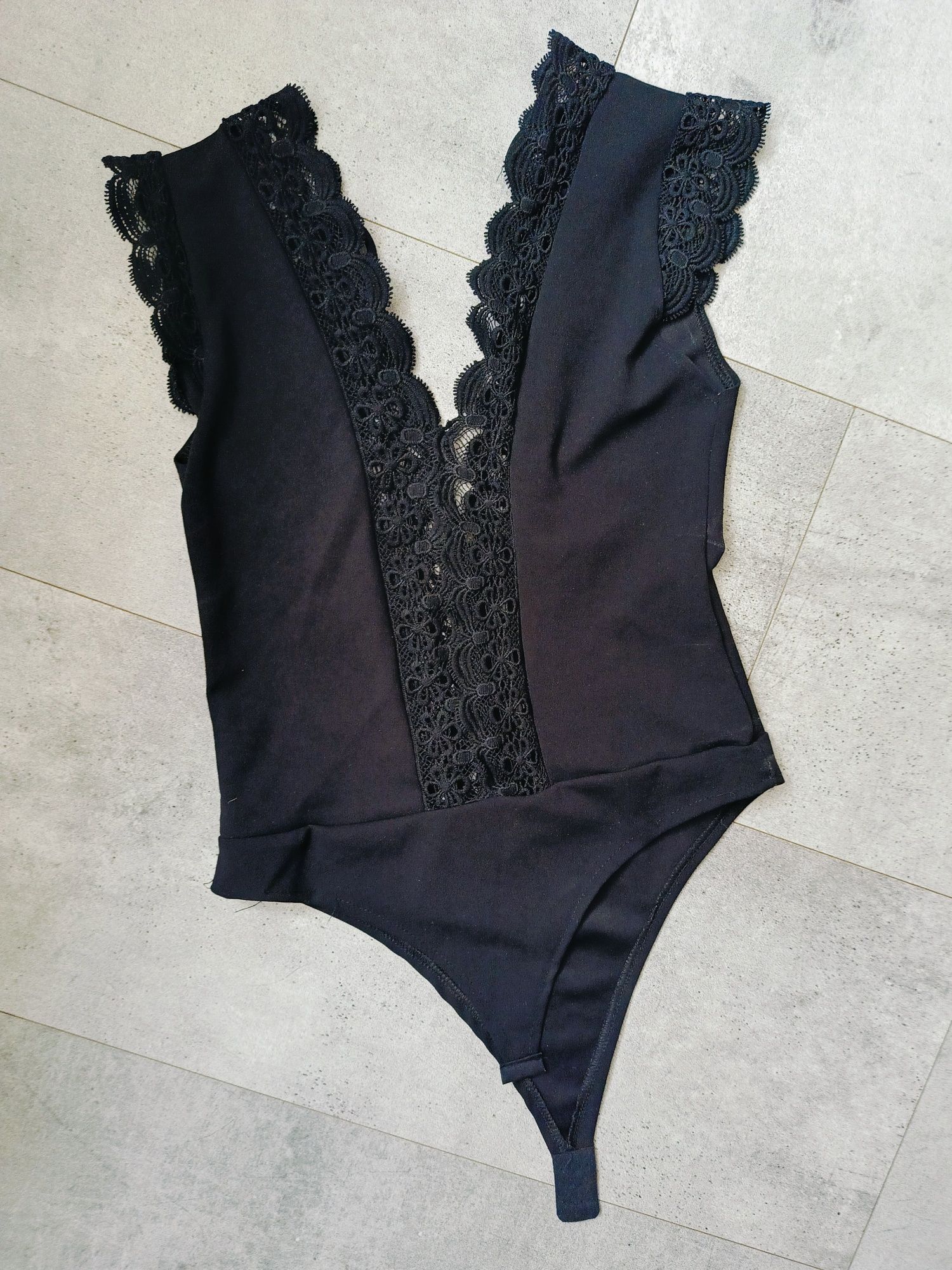 Body koronkowe czarne