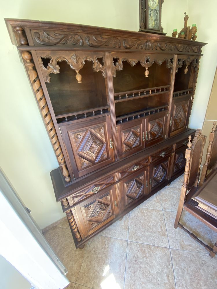 Mobilia de sala em madeira maciça