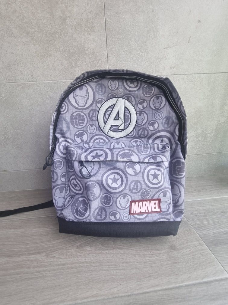Mochila escolar para rapaz
