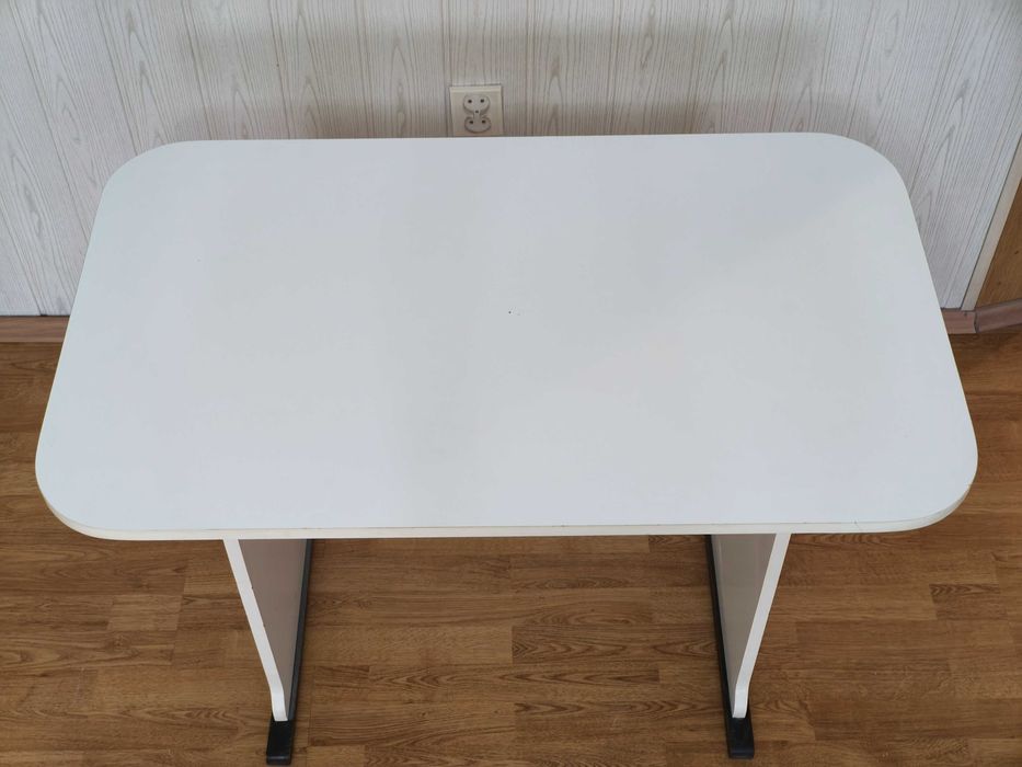 Stolik biały 100x60