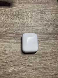 AirPods 2 кейс (кейс повністю робочий але наушники мають дефекти)