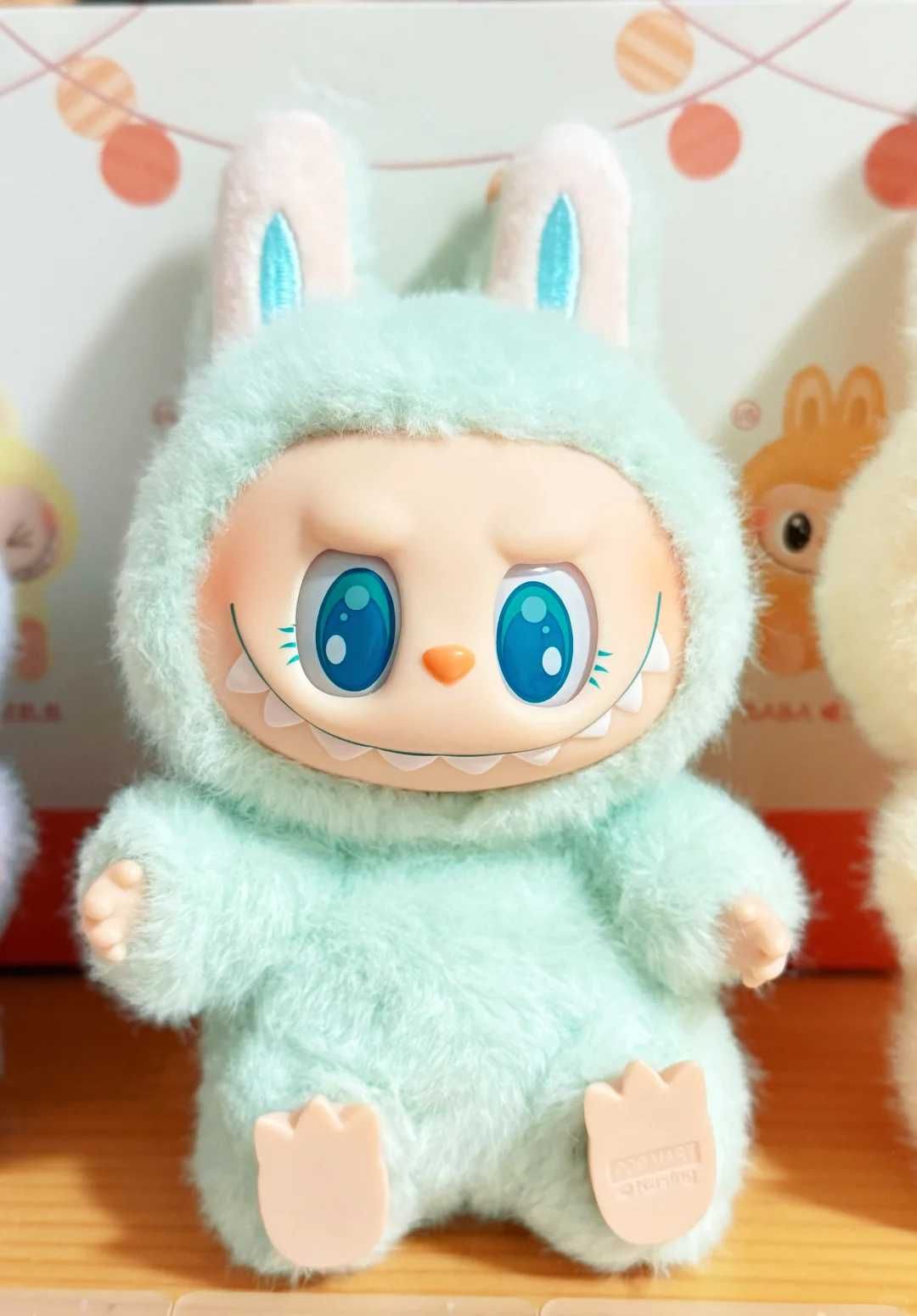 Лабубу играшка-брелок Labubu мягкая игрушка сюрприз Второй сезон