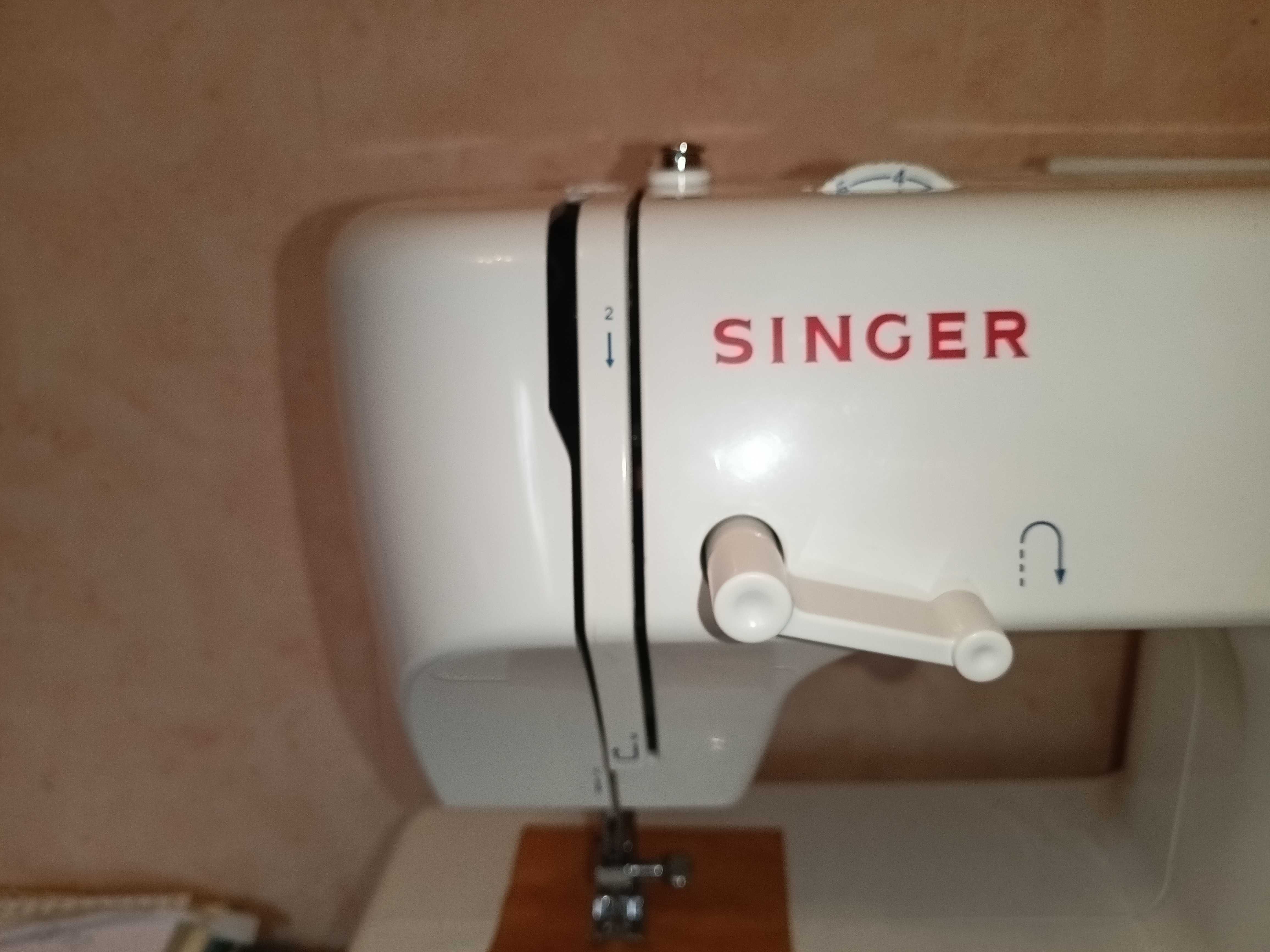 Швейная машинка Зингер новая