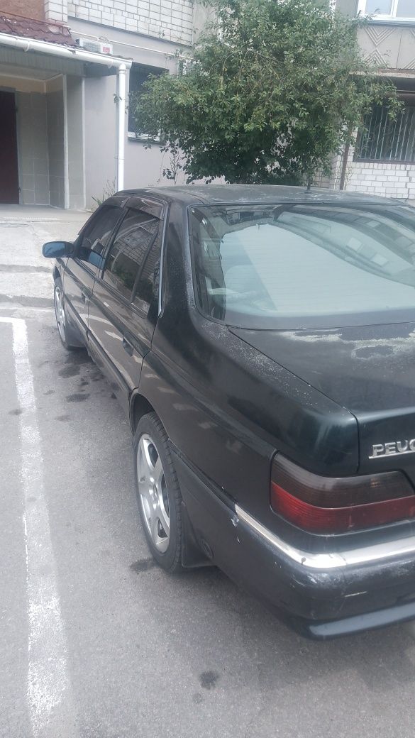 Продам авто Пежо 605