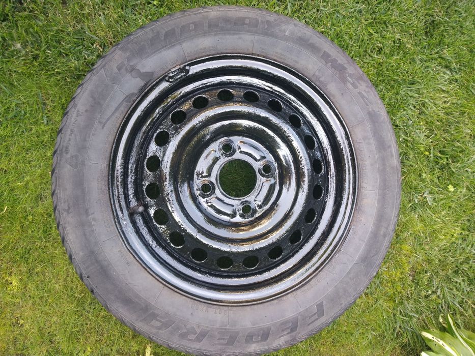 Продам диски 15*ЕТ46. 4 *114.3    з шинамиFEDERAL  195/60 R15 88H   .