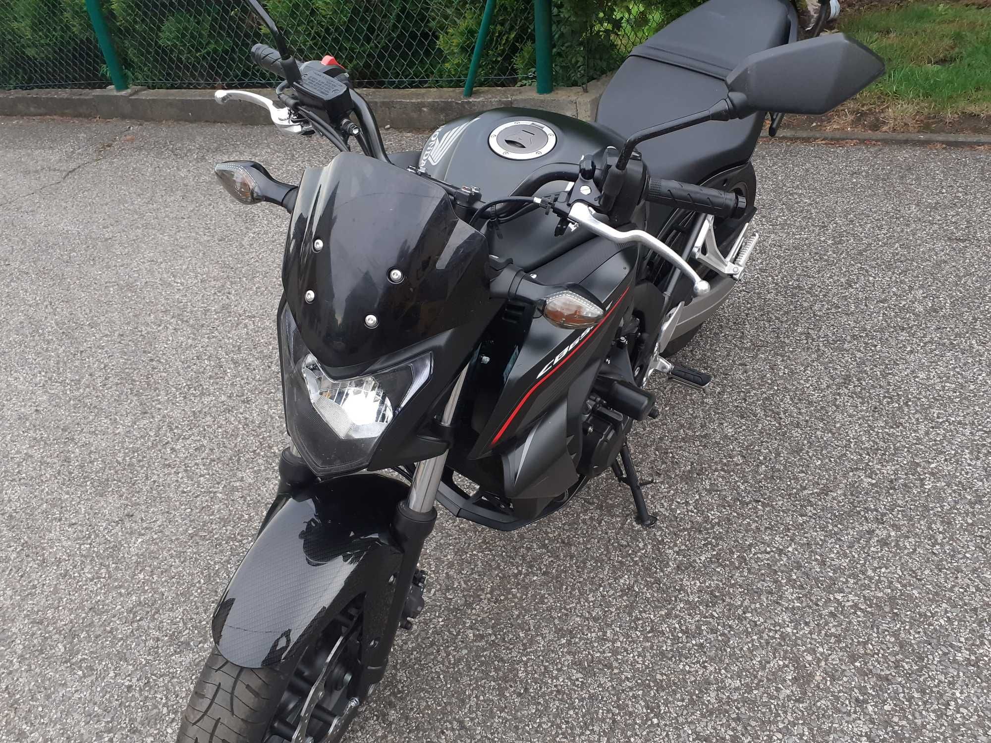 CB650 F z małym przebiegiem 21043 km. bezwypadkowa  ABS A2 35KW