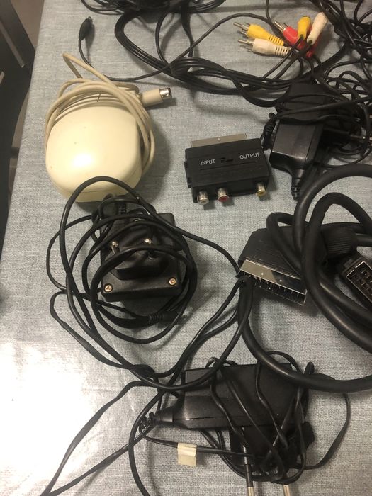 Various accessories, chargers, mouse, etc. See photos64575359346306121