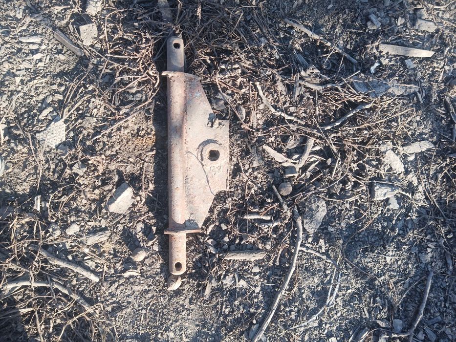 Кріплення опорного колеса на плуг,котел,башмаки опорні, СЗШ лійки,