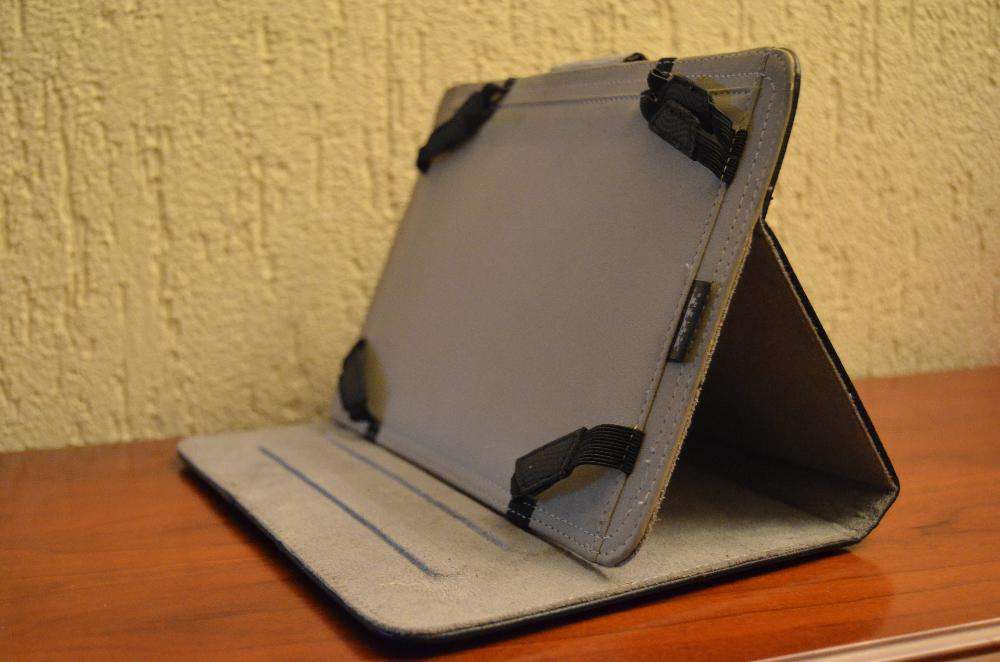 Capa Tablet Port- 8" a 9" polegadas