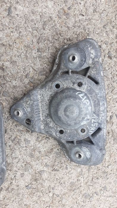 Audi a4 b5 a6 c5 Passat b5 górne mocowanie amortyzatora wahaczy