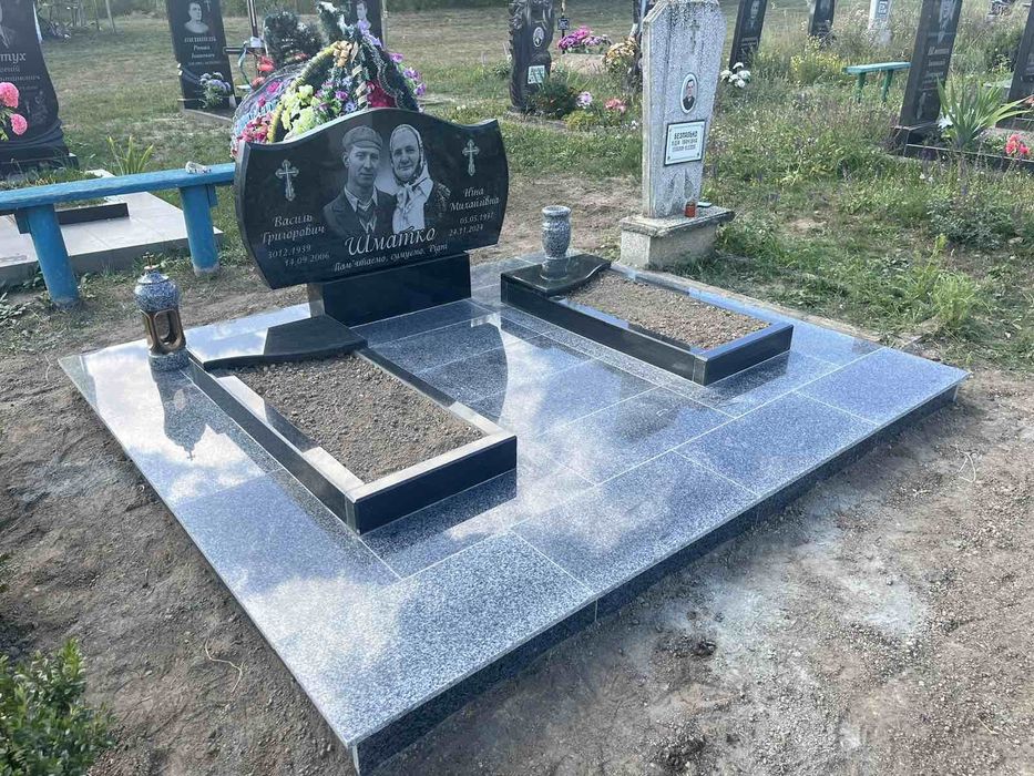 Памятники граніітні з гаабро та покости