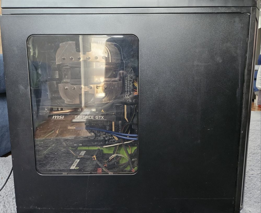 Komputer zestaw stacjonarny Procesor i7 /16GB