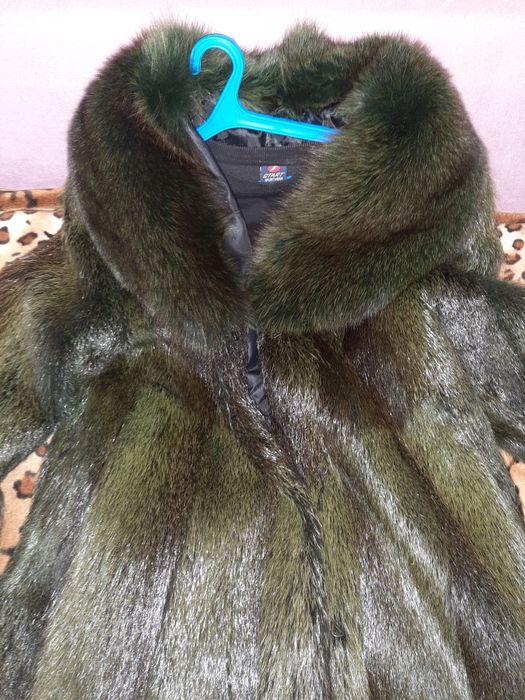 Шуба нутрия с песцом