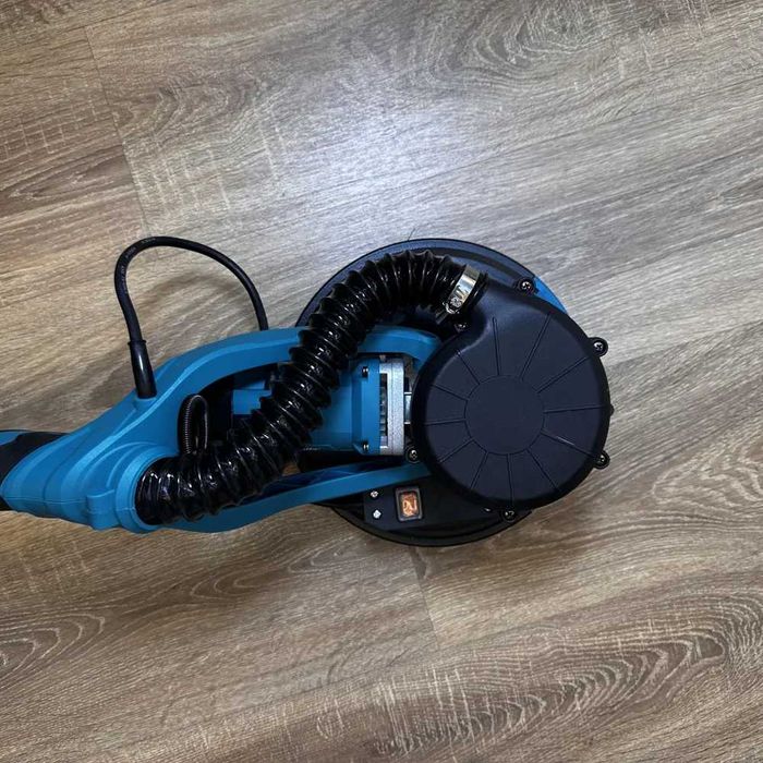 Шліфувальна машина Makita для стін та стель (жираф) / Плавний пуск