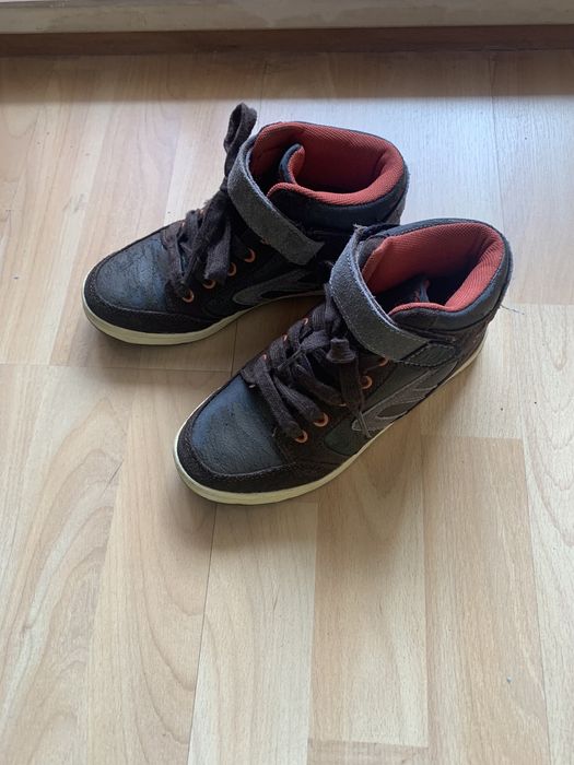 Botas castanhas menino, N.33