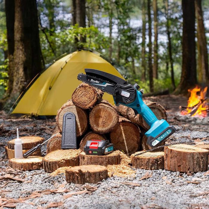 Serra de Mao com 2 baterias