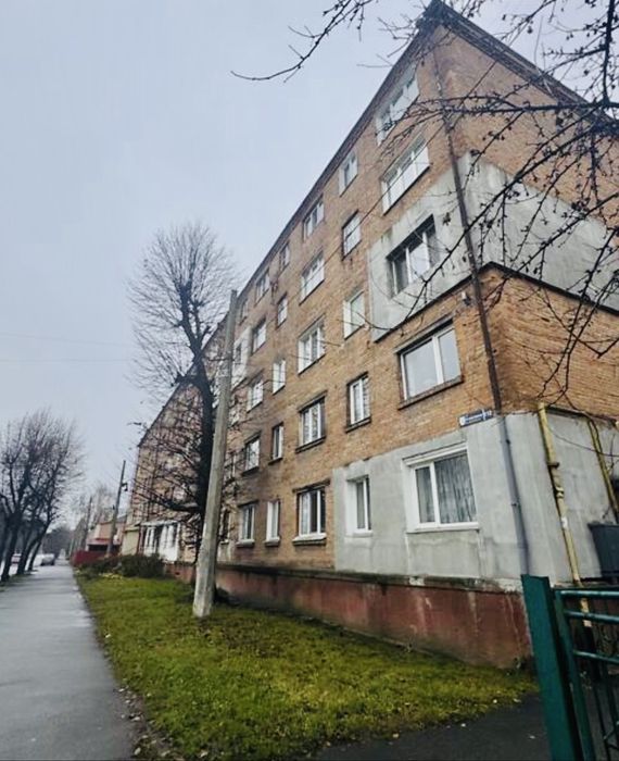 2 кімнати в гуртожитку