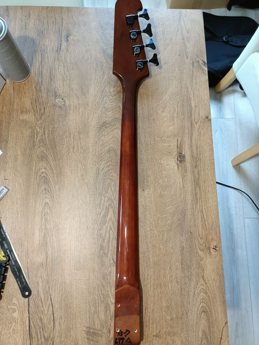 Gitara Basowa Epiphone Thunderbird IV VS - Okazja Cenowa / Wyprzedaż