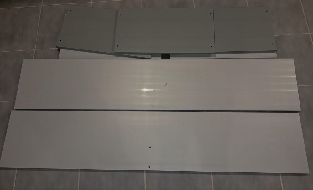 Placas de parteleira nunca usadas