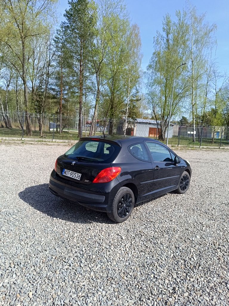 Peugeot 207 1,4 benzyna 73km 2006, klima