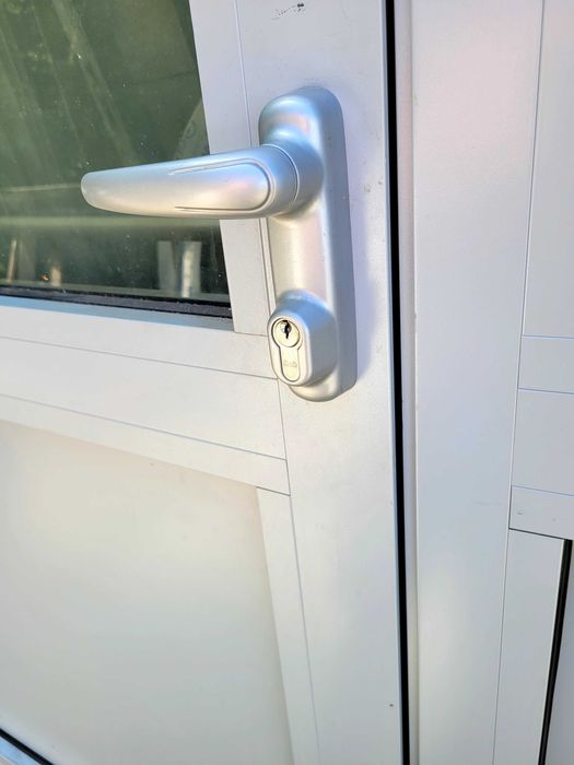 Drzwi przeciwpożarowe ppoż ei30 aluminiowe