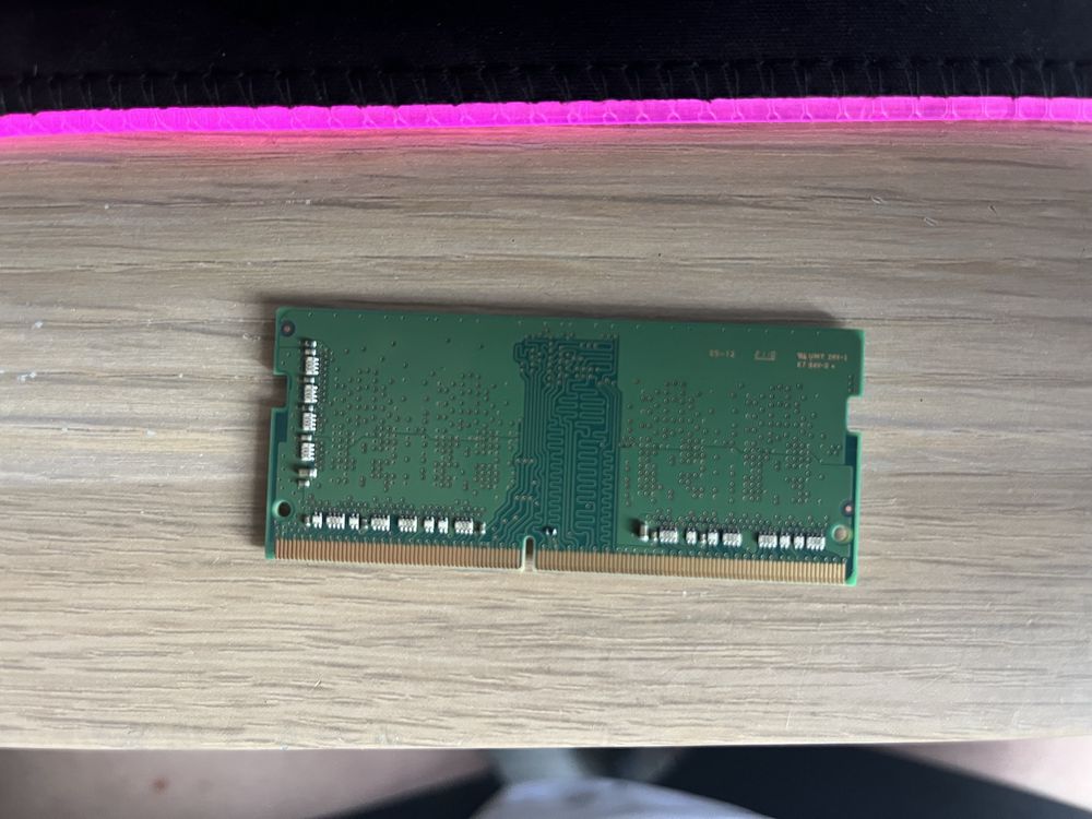 Używana Pamięć RAM Samsung M471A5244CB0-CWE 4GB 3200MHz DDR4 SO-DIMM