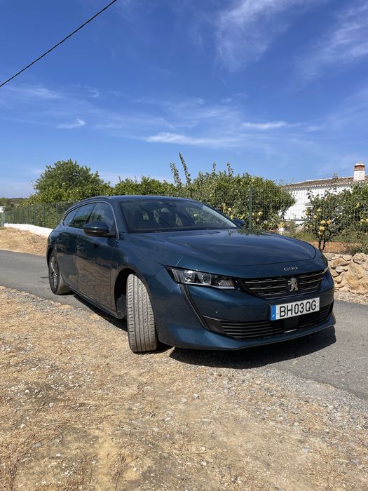 1.5 BlueHDI Allure EAT8