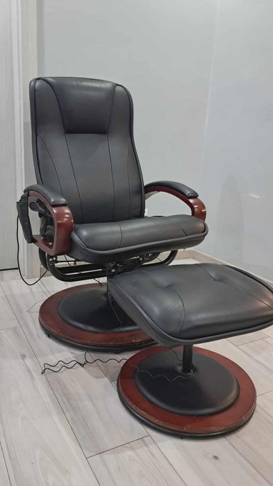 Sprzedam fotel do masarzu z podnuszkiem