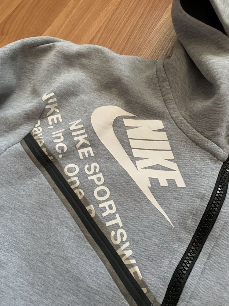 оригинальная серая кофта зипка зип худи nike tech fleece big logo drip
