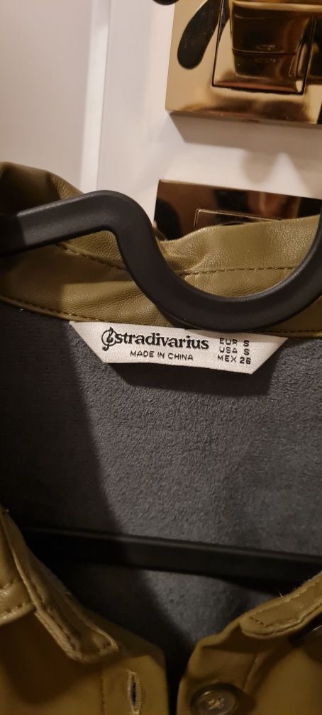 Sukienka skórka Stradivarius