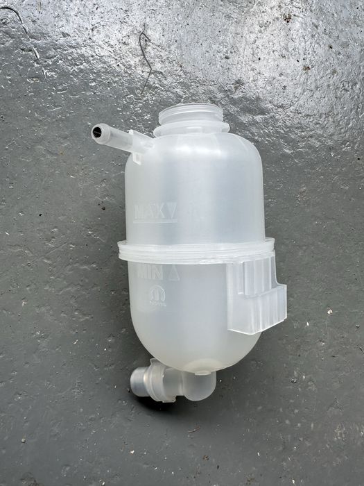 Zbiorniczek Plynu intercoolera Jeep Compass 2.0 US