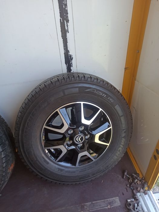 Продам диски з резиною 225 75 16, 5 / 118 СР  MICHELIN 5*118