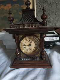 Stary zegar kominkowy
