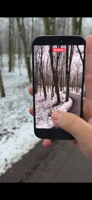 Iphone 16 pro. Європа фізична сімкарта акумулятор 100%