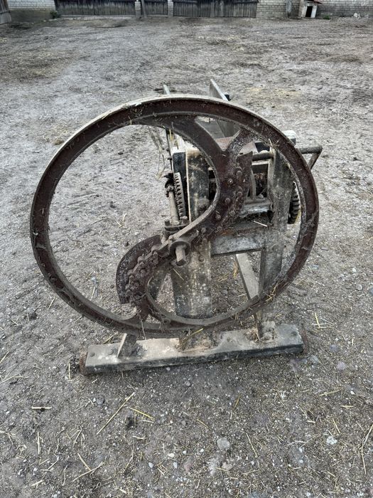 Sieczkarnia reczno kieratowa lada 1971r