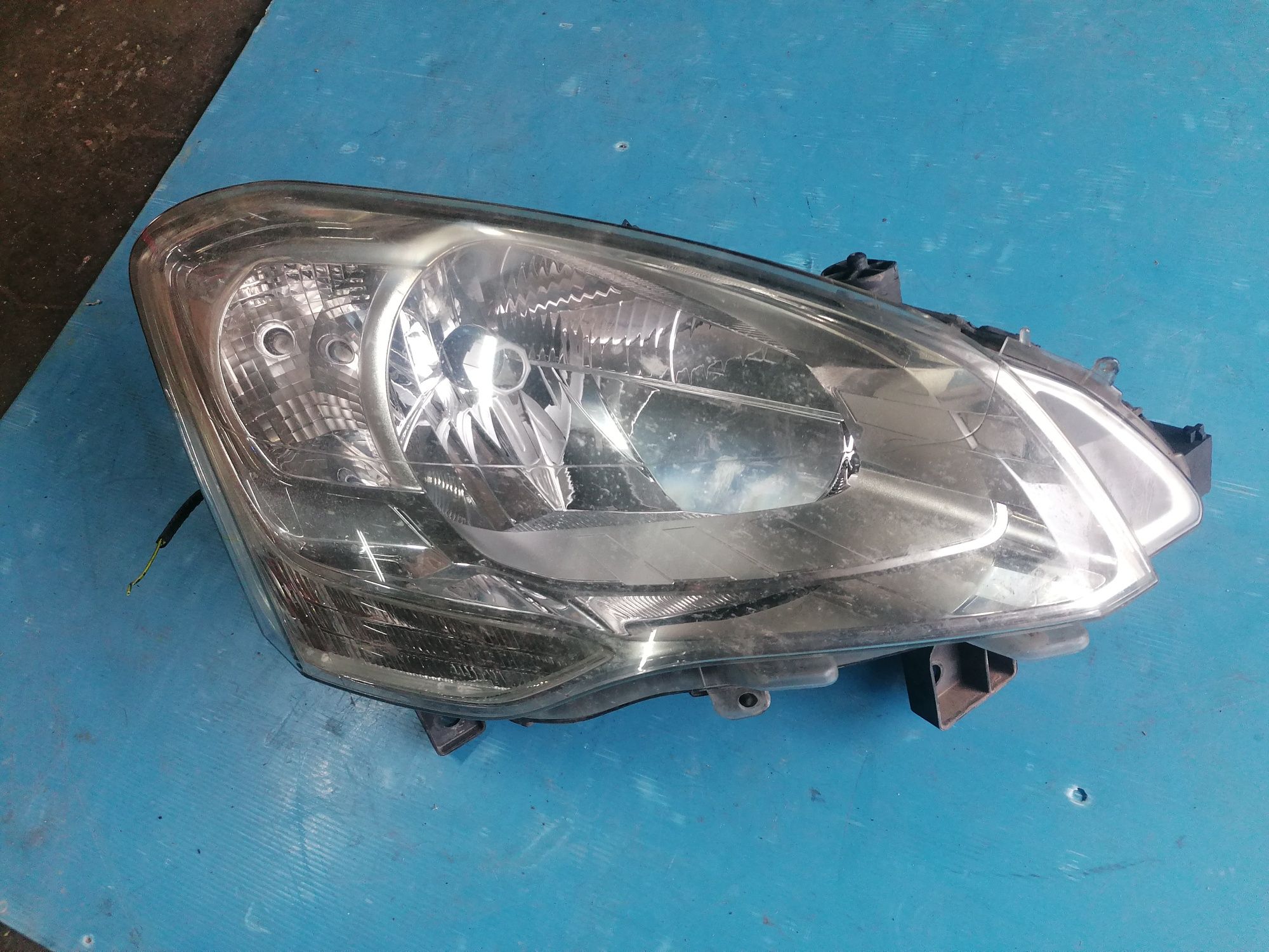 Farol ou óptica Citroën berlingo