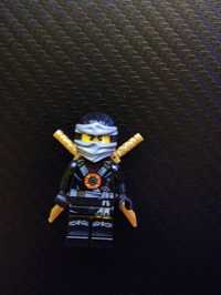 Figurka LEGO Ninjago Cole + bronie