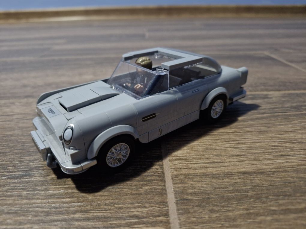 Aston Martin lego