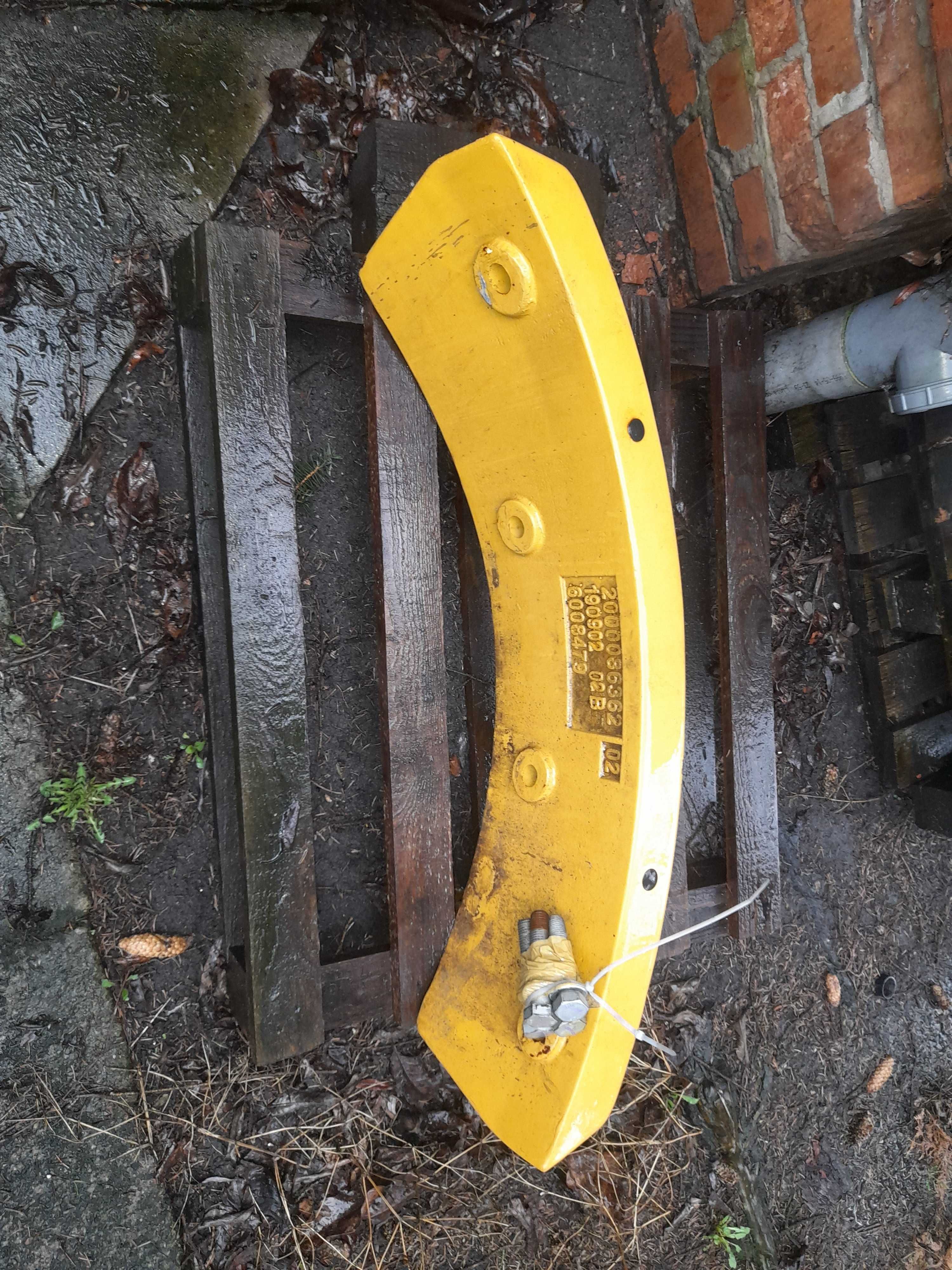 koparka cat 302.7 obciążnik kamień przeciwwaga wacker  jcb kubota