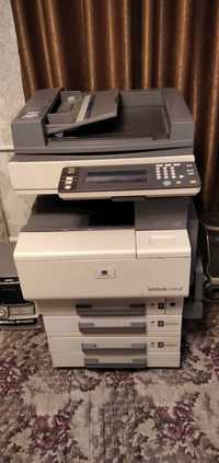 Принтер лазерный цветной А3 копир факс Konica Minolta c 350