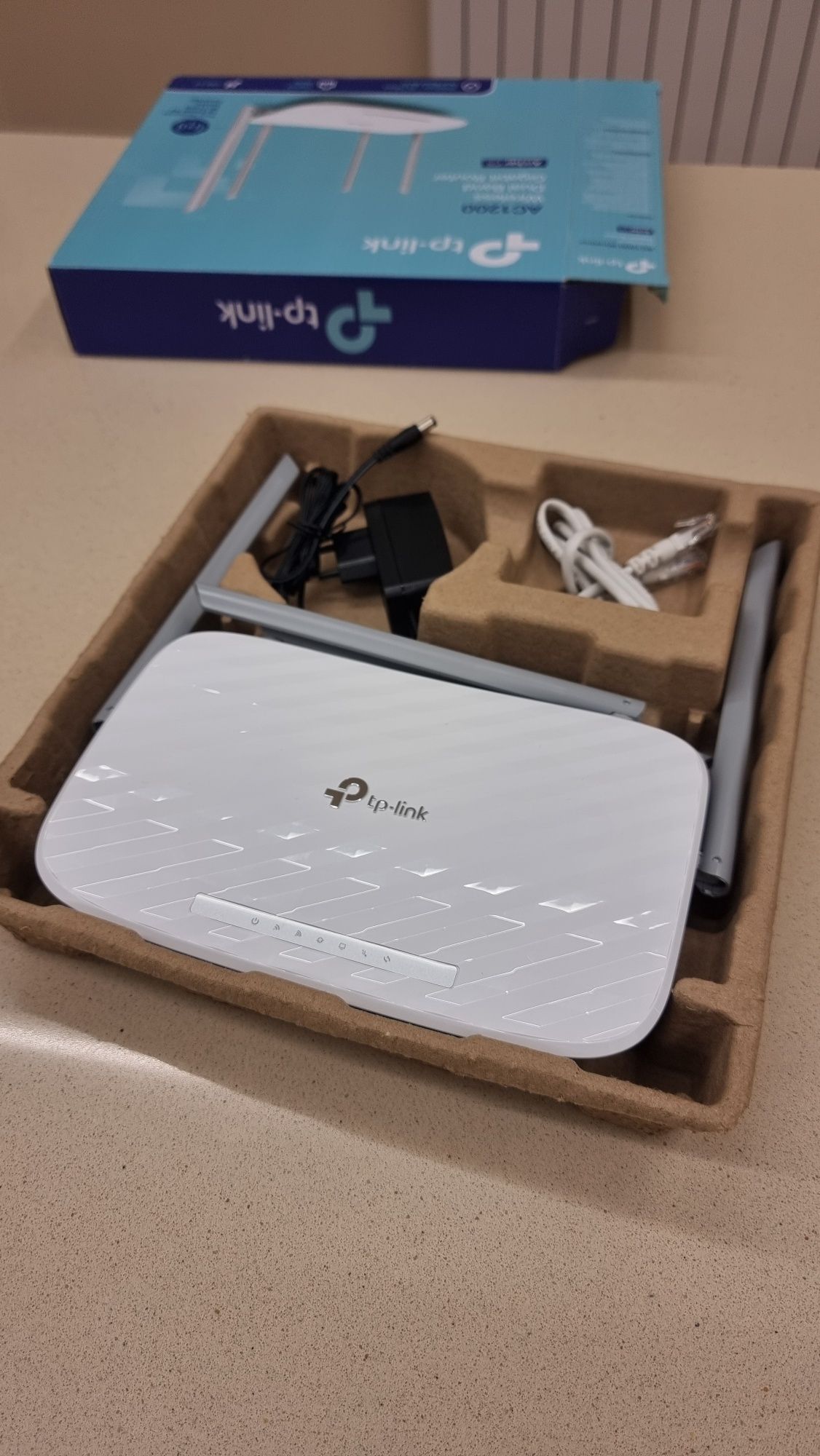 AC1200 Wireless Dual Band Gigabit Router