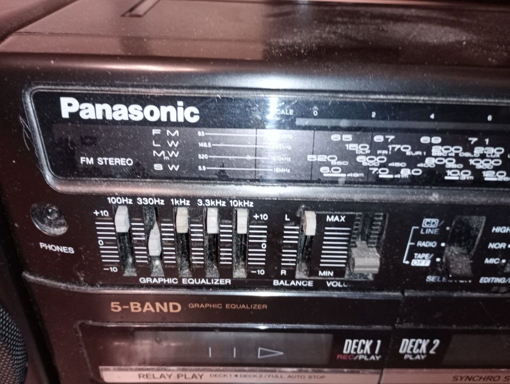 Radiomagnetofon Panasonic - starszy model - sprawny - z uszkodzeniem