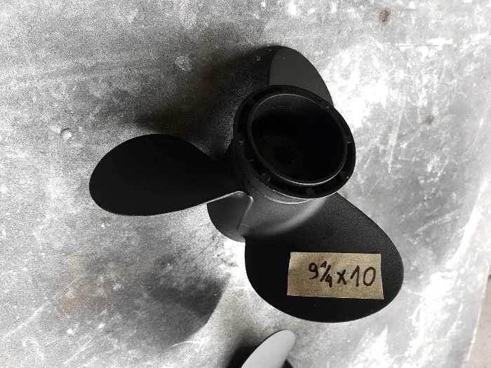 śruba napędowa Suzuki 9 1/4 x 10